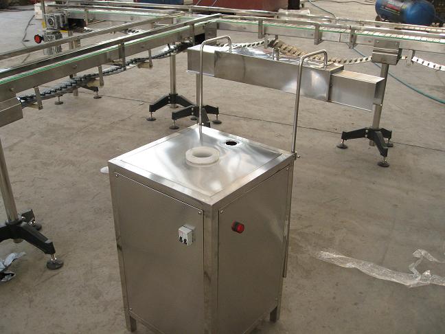 Shirnk machine for cap