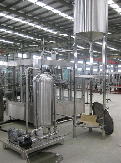 High lever tank within vacuum system